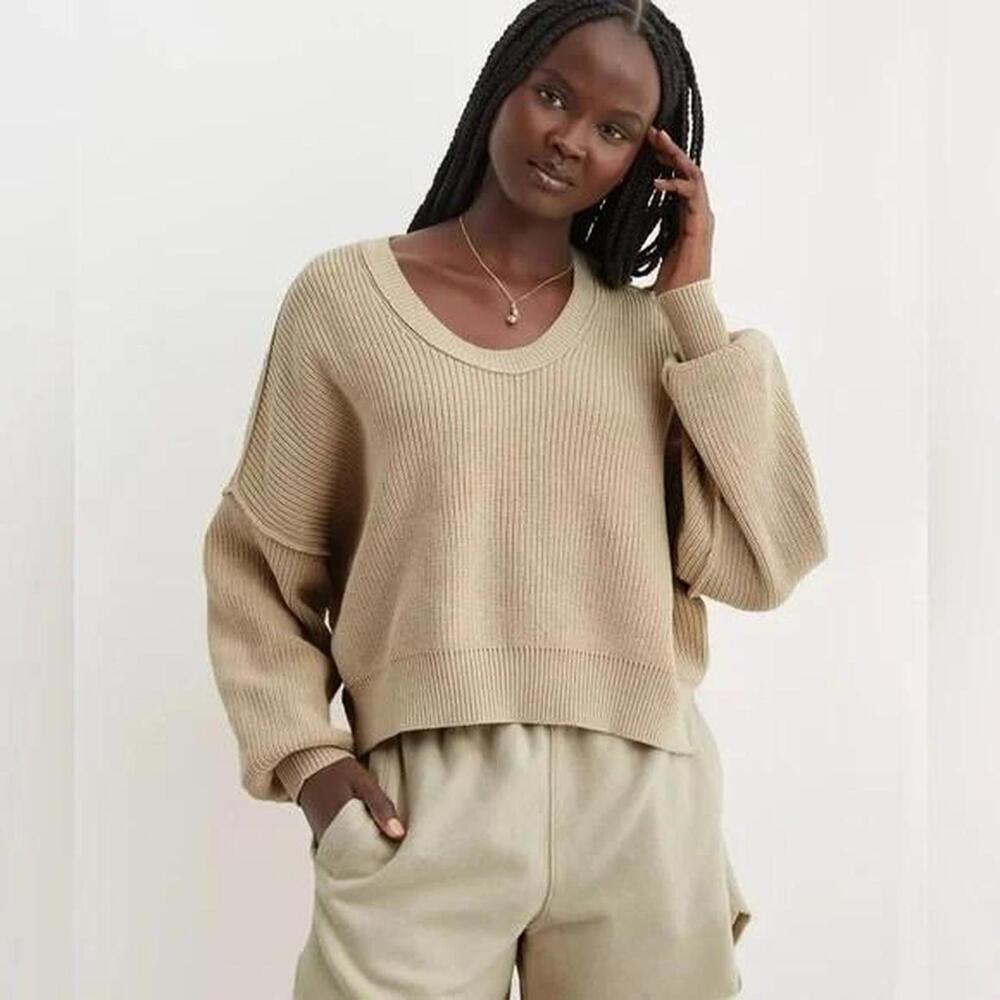 aerie beyond crop sweater in soft oat